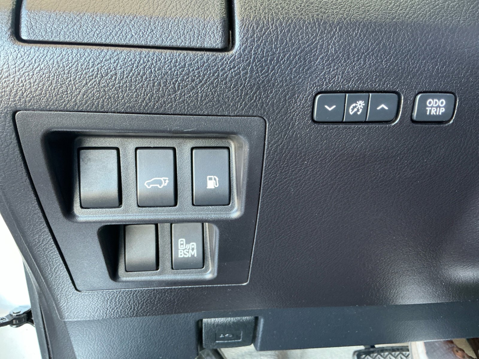 Used 2015 Lexus RX 450h FWD image 31
