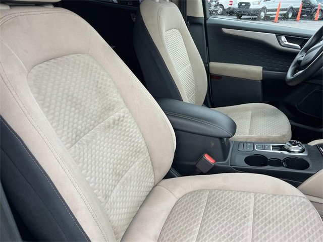 Certified 2020 Ford Escape SE image 24