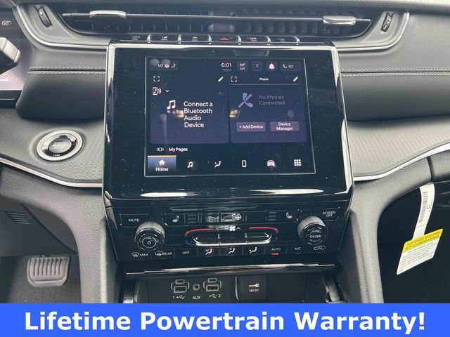 New 2025 Jeep Grand Cherokee Altitude image 21