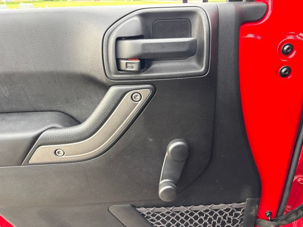 Used 2016 Jeep Wrangler Sport AWD/4WD image 17