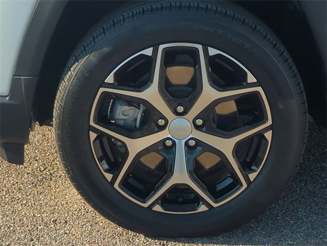 Certified 2024 Jeep Compass Limited image 10