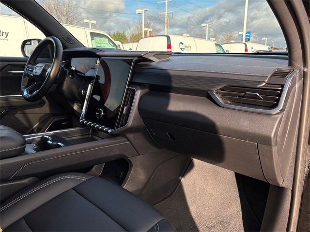 Used 2024 GMC Acadia Elevation image 49