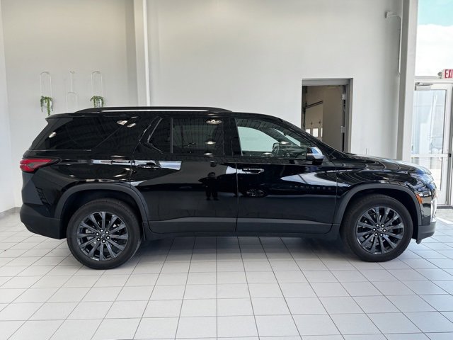 Certified 2023 Chevrolet Traverse RS w/ LPO, Floor Liner Package image 39