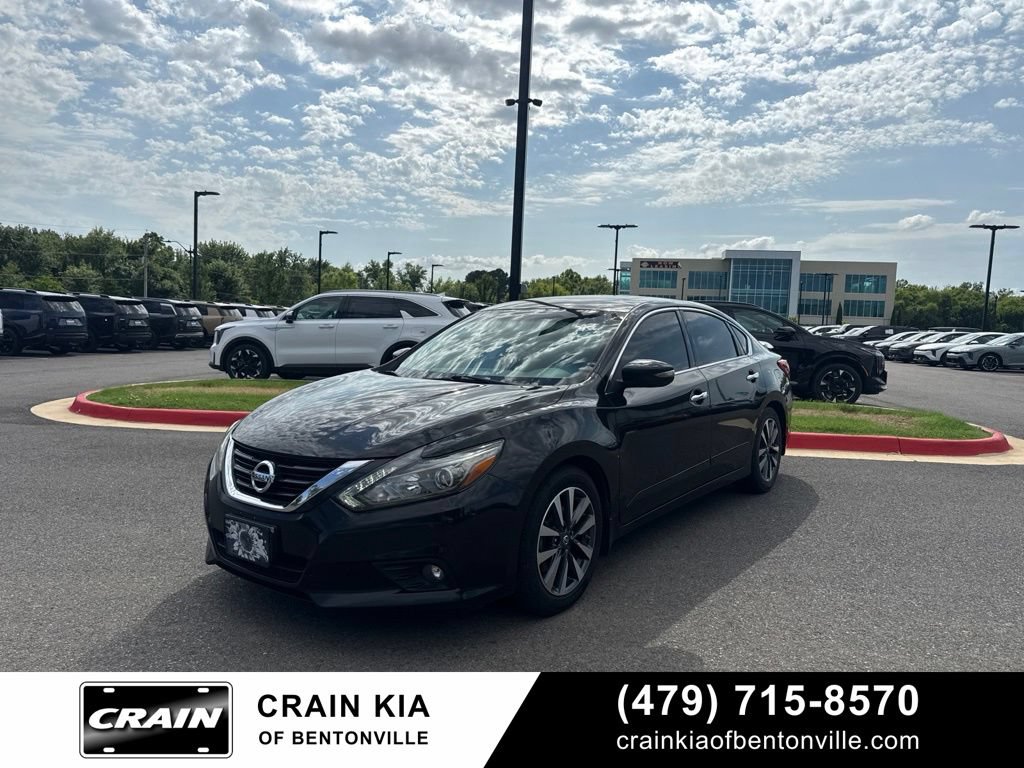 Used 2017 Nissan Altima 2.5 SL w/ 2.5 Technology Package FWD image 6