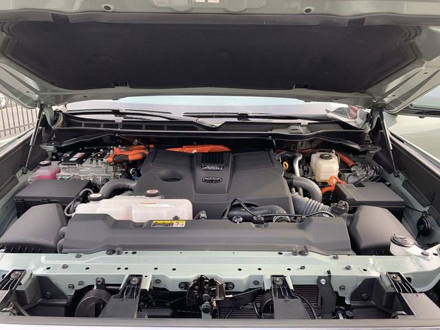 Used 2024 Toyota Tundra Platinum image 16