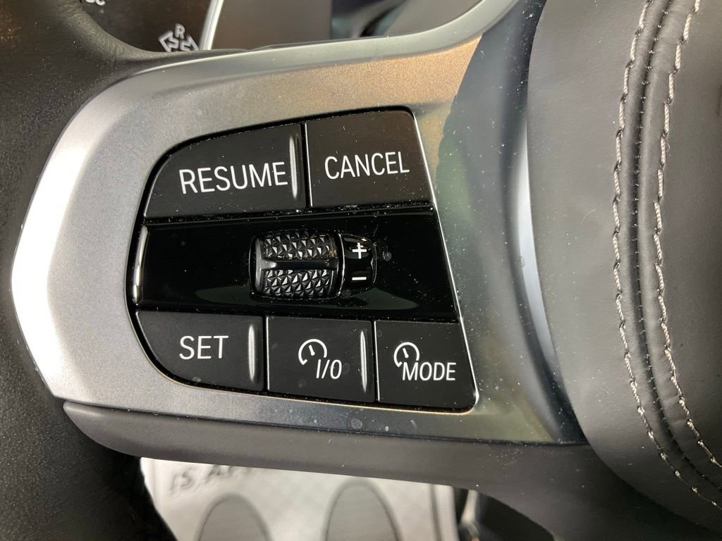 Used 2025 BMW X5 xDrive40i w/ Executive Package image 17