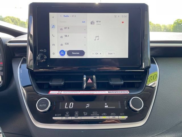 Used 2025 Toyota Corolla LE FWD image 18