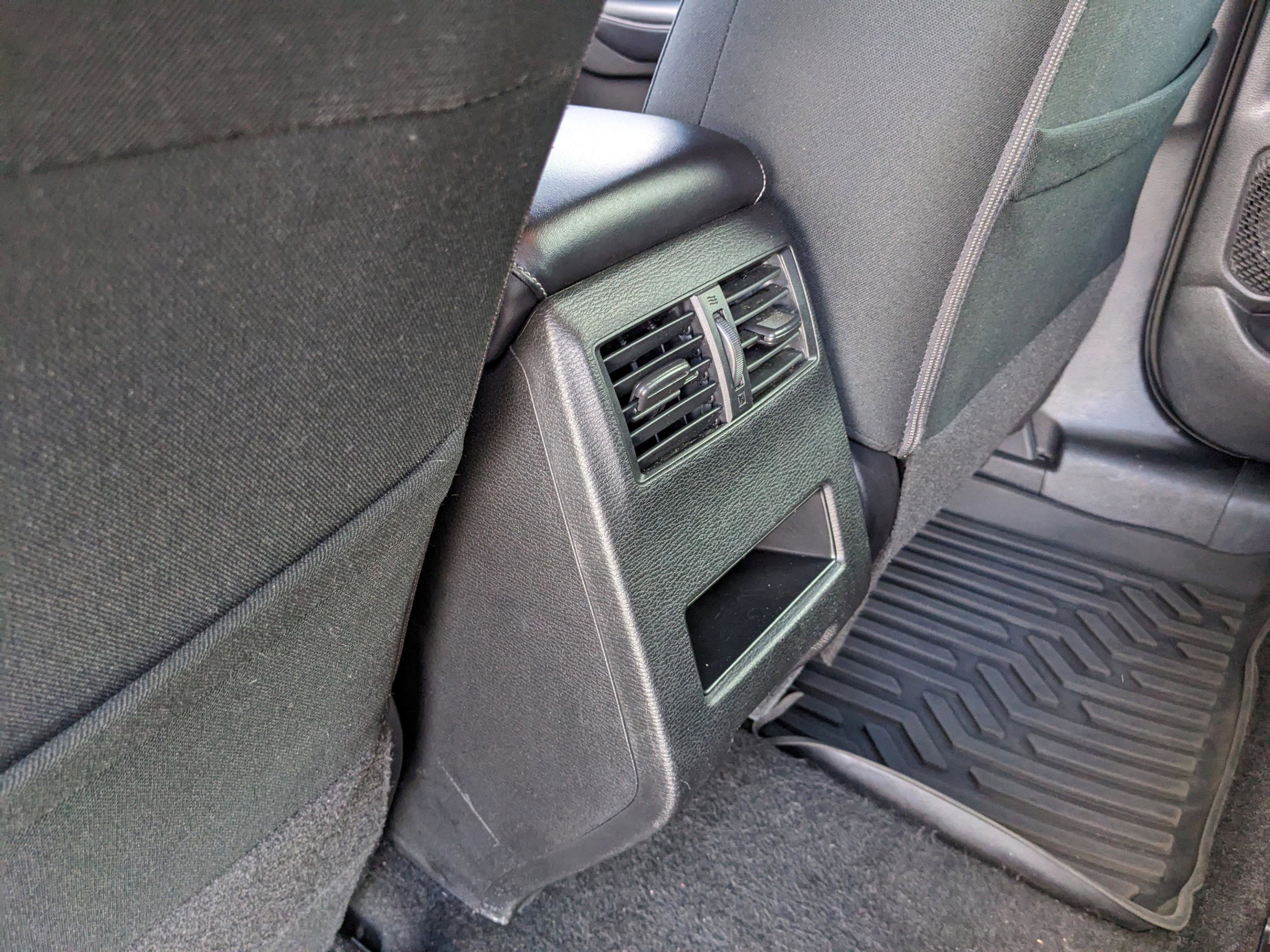 Used 2023 Mitsubishi Outlander ES image 15