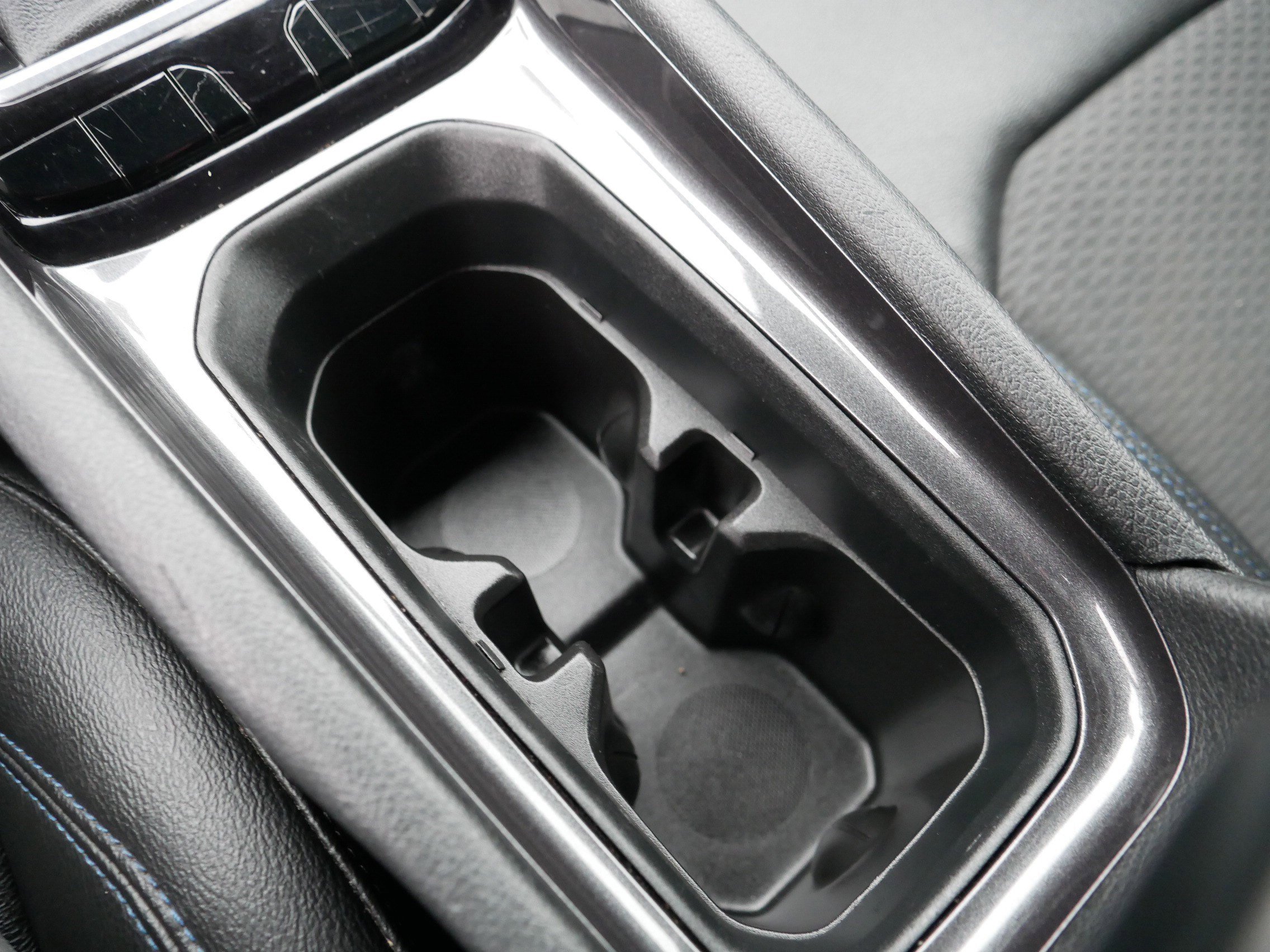 Certified 2024 Jeep Compass Latitude image 33