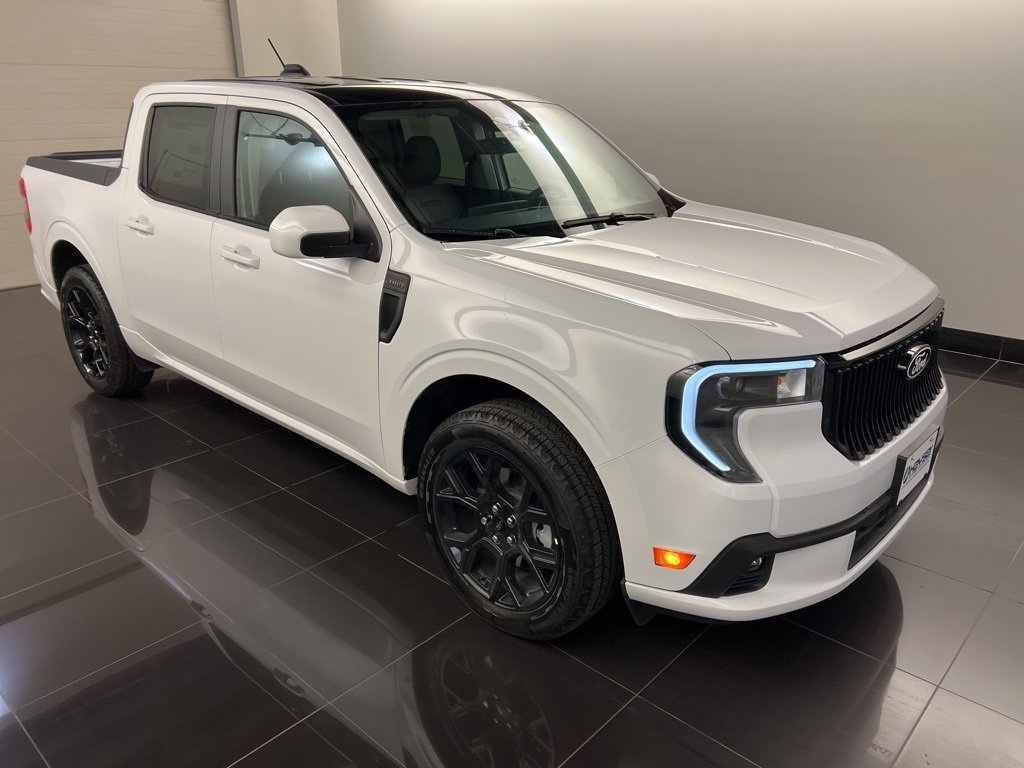 New 2025 Ford Maverick Lobo