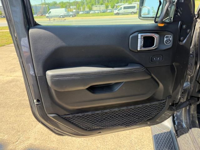 Used 2021 Jeep Gladiator Overland w/ Popular Equipment Package image 5