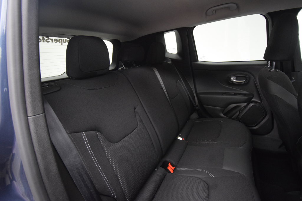 Used 2023 Jeep Renegade Latitude w/ Premium Group AWD/4WD image 18