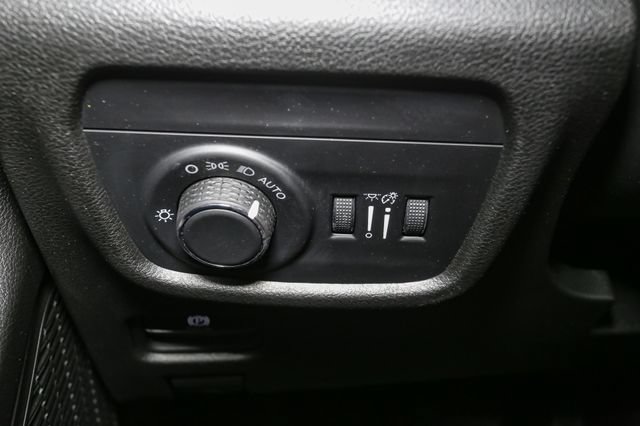 Used 2023 Jeep Grand Cherokee Altitude AWD/4WD image 36