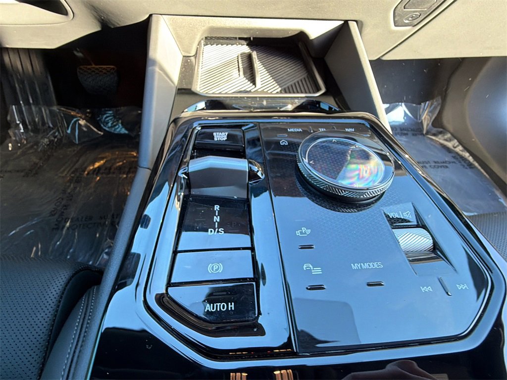 Used 2026 BMW 540i xDrive image 9