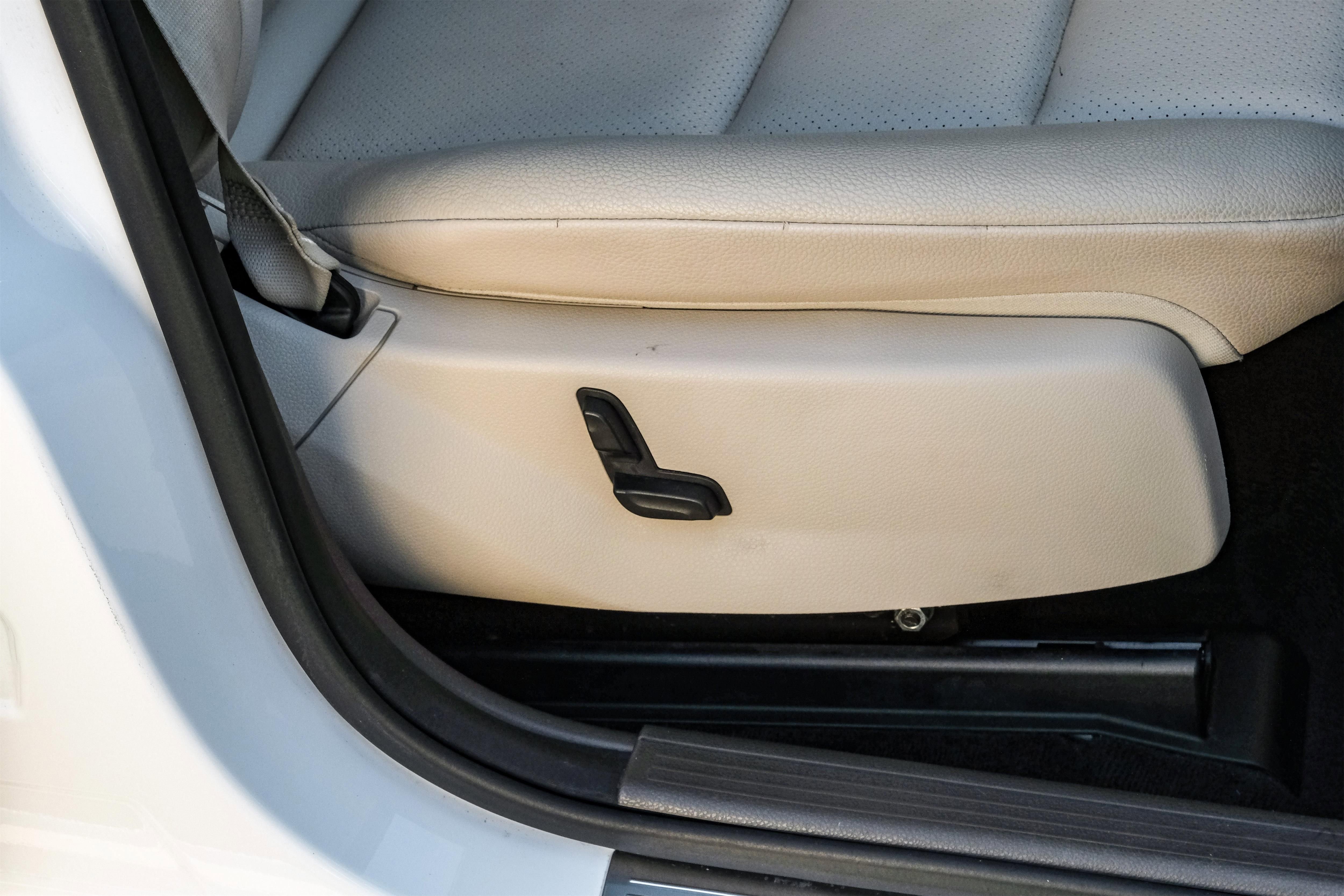 Used 2013 Mercedes-Benz GLK 350 2WD image 34