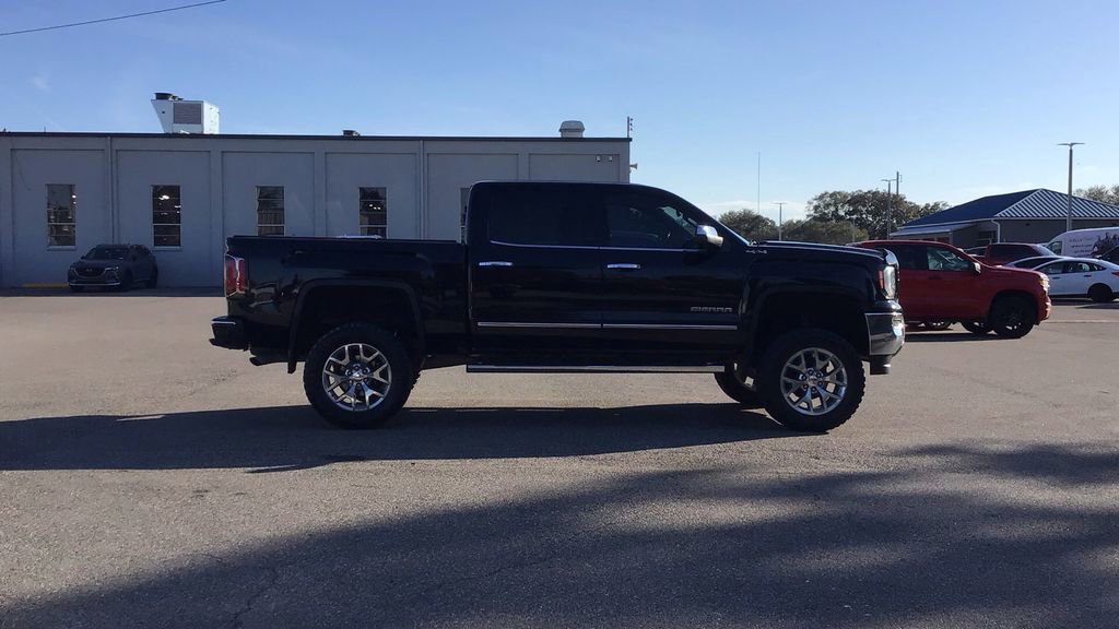 Used 2018 GMC Sierra 1500 SLT w/ SLT Premium Package image 4