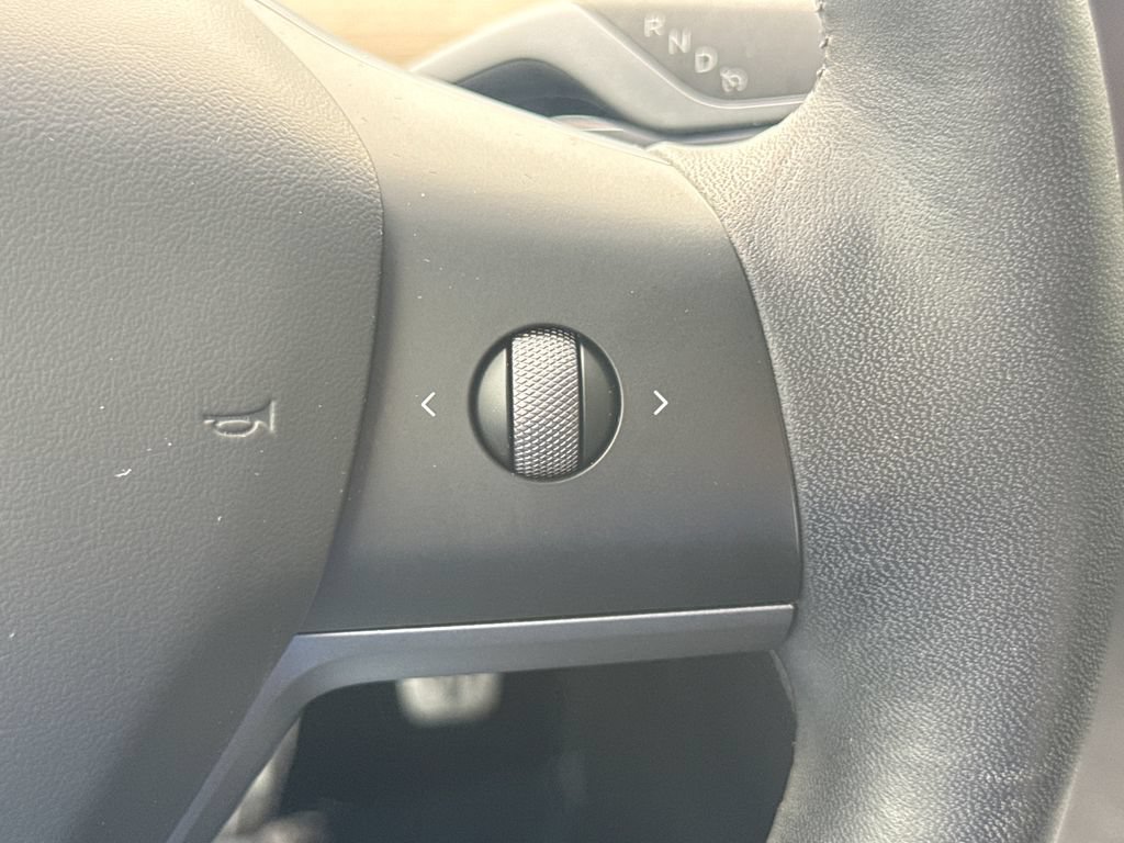 Used 2023 Tesla Model 3 Standard Range RWD image 29