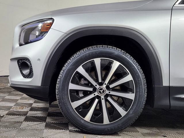 Used 2023 Mercedes-Benz GLB 250 4MATIC image 9