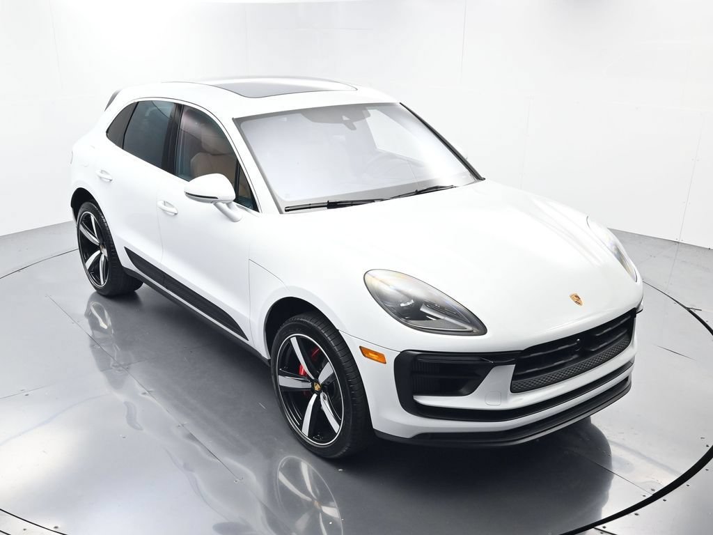 Certified 2026 Porsche Macan S AWD/4WD image 43