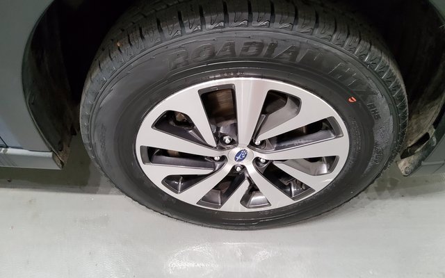 Used 2024 Subaru Outback Premium image 38