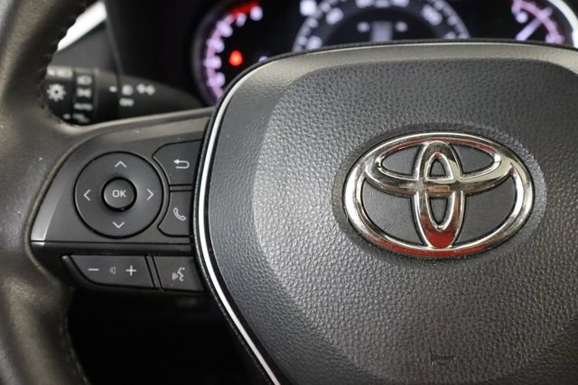 Used 2023 Toyota RAV4 XLE Premium FWD image 8