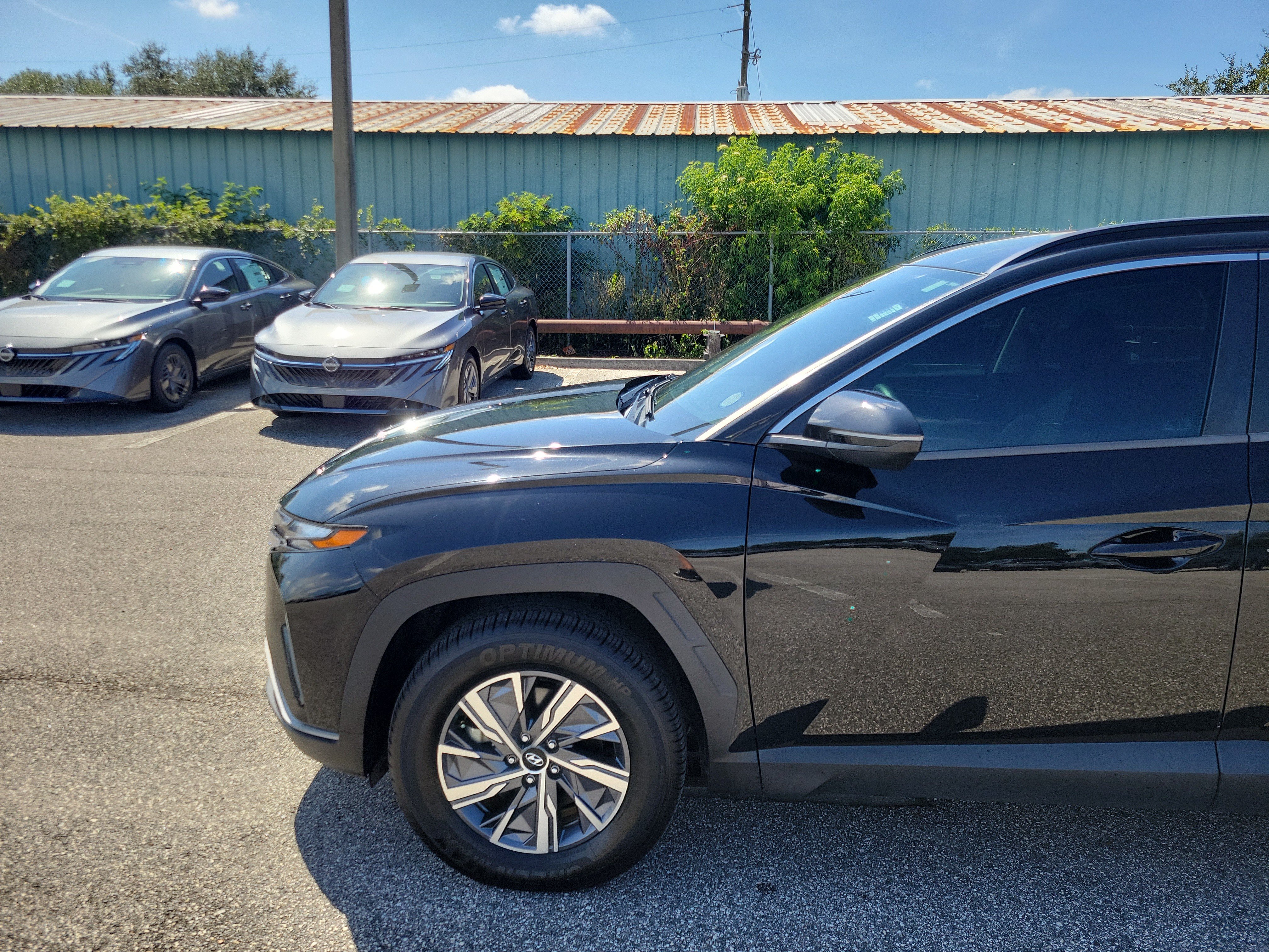 Used 2022 Hyundai Tucson Blue AWD/4WD image 2