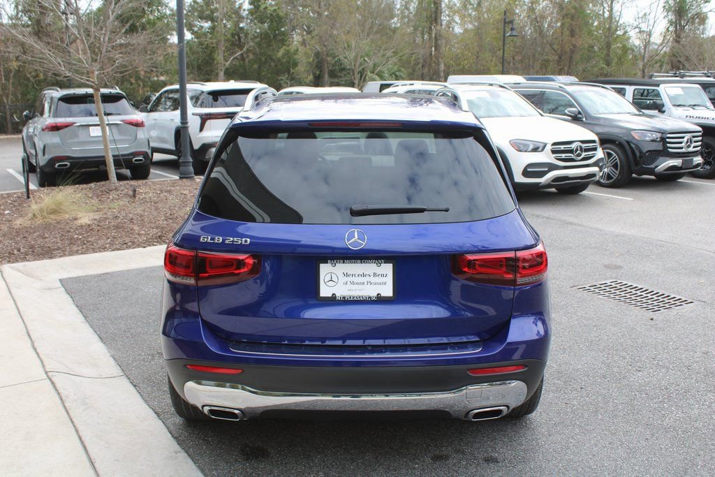 Used 2023 Mercedes-Benz GLB 250 image 6