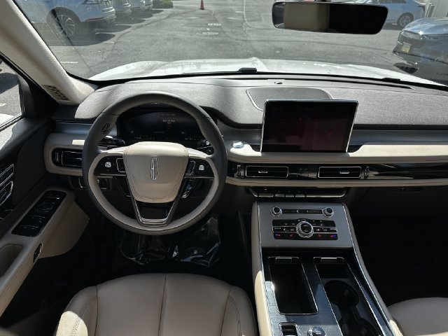 Certified 2024 Lincoln Aviator AWD w/ Elements Package image 13