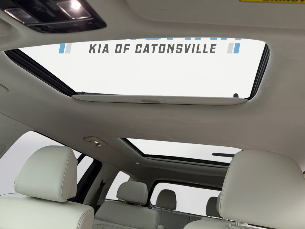 Used 2025 Hyundai Santa Fe Calligraphy AWD/4WD image 17