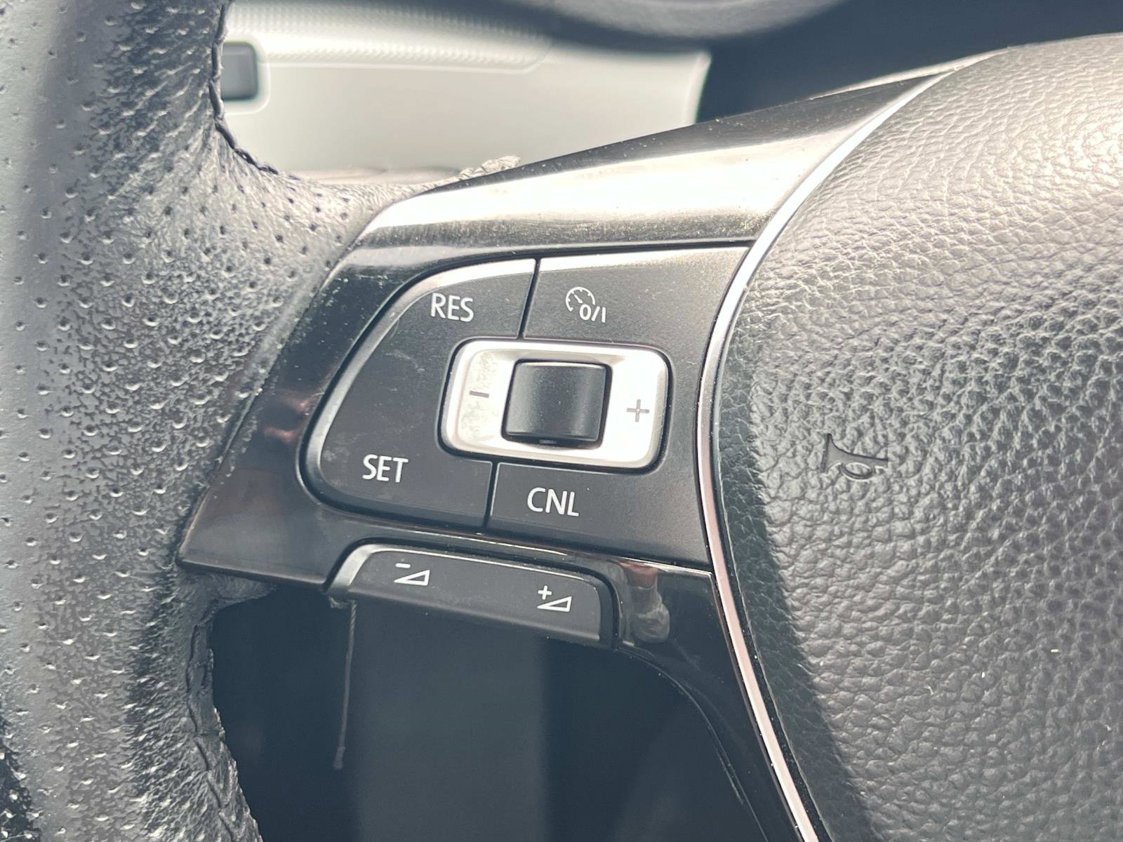 Used 2016 Volkswagen Passat 1.8T S image 10