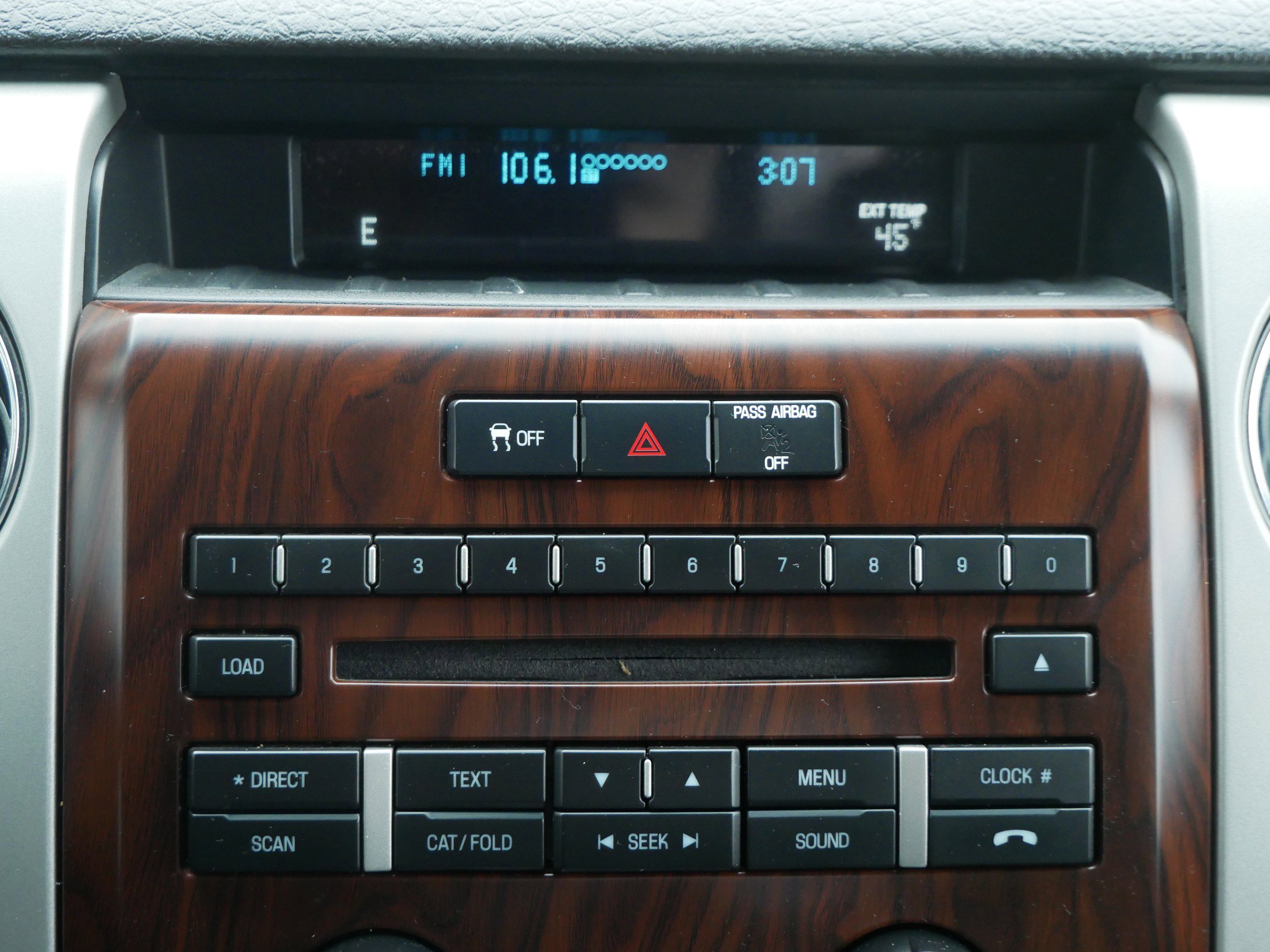 Used 2012 Ford F150 Lariat w/ Lariat Chrome Pkg image 13