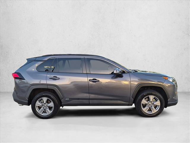 Certified 2022 Toyota RAV4 LE AWD/4WD image 4
