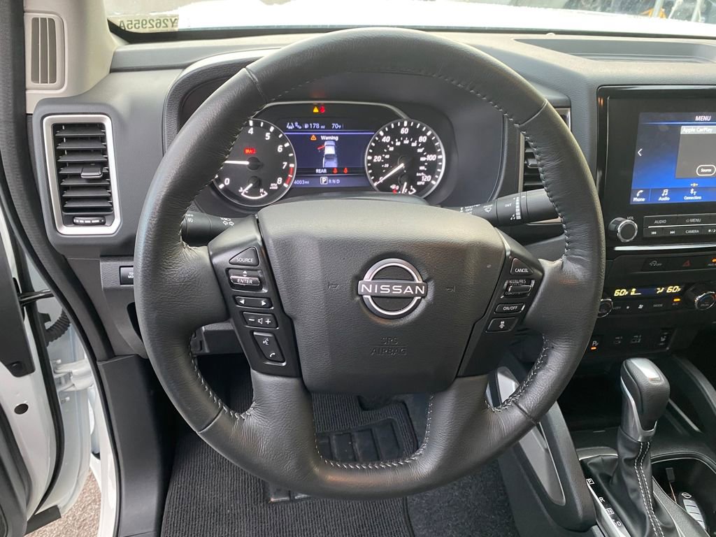 Used 2024 Nissan Frontier SV w/ SV Convenience Package image 32