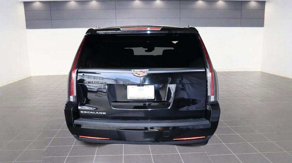 Used 2018 Cadillac Escalade ESV Premium Luxury AWD/4WD image 4