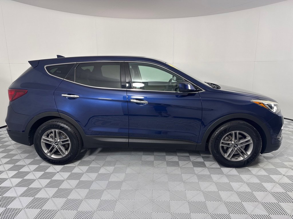Used 2017 Hyundai Santa Fe Sport image 4