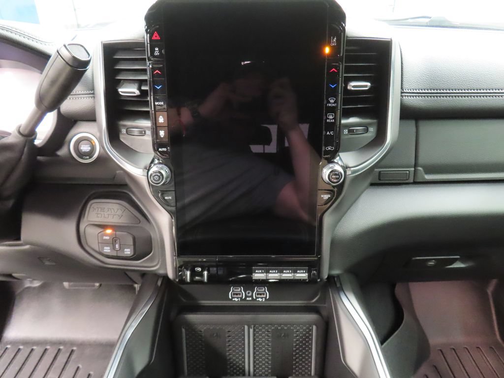 Used 2026 RAM 2500 Laramie AWD/4WD image 20