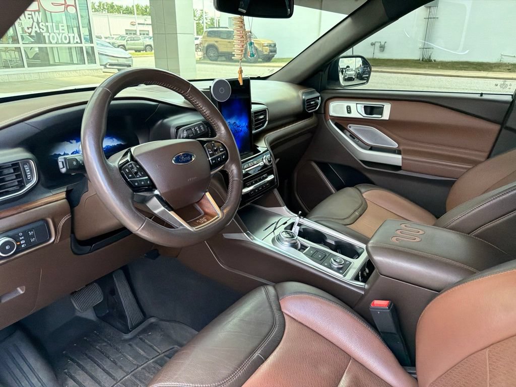 Used 2022 Ford Explorer King Ranch w/ Premium Technology Package AWD/4WD image 17