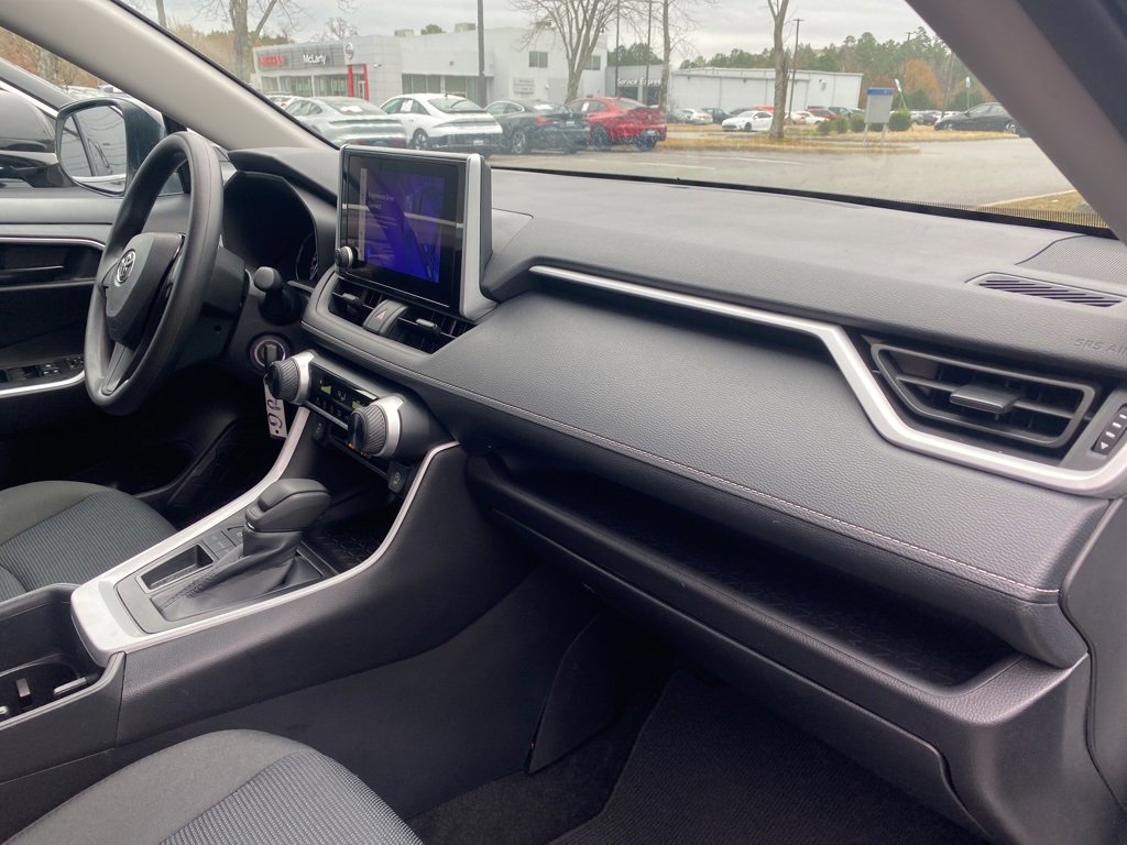Used 2024 Toyota RAV4 LE image 42