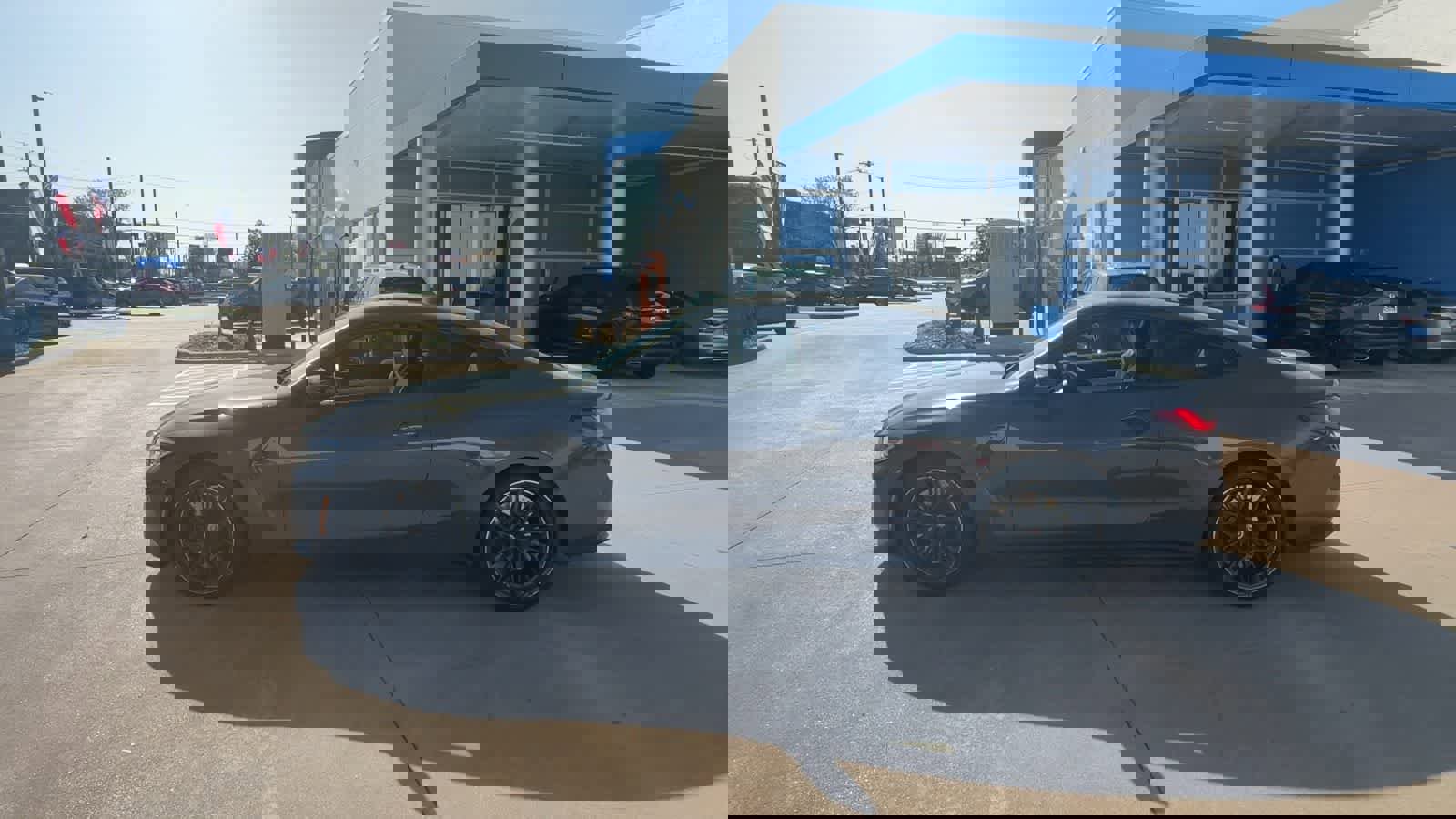 Used 2023 BMW M4 Competition w/ Executive Package image 5