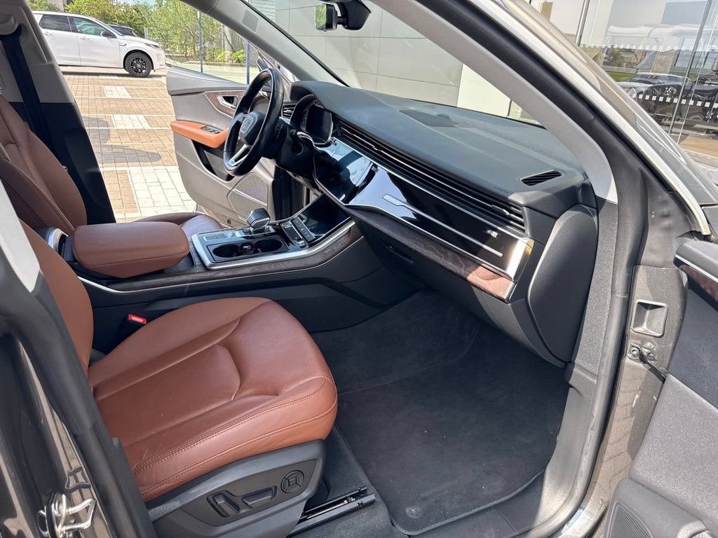 Used 2020 Audi Q8 Premium Plus AWD/4WD image 18
