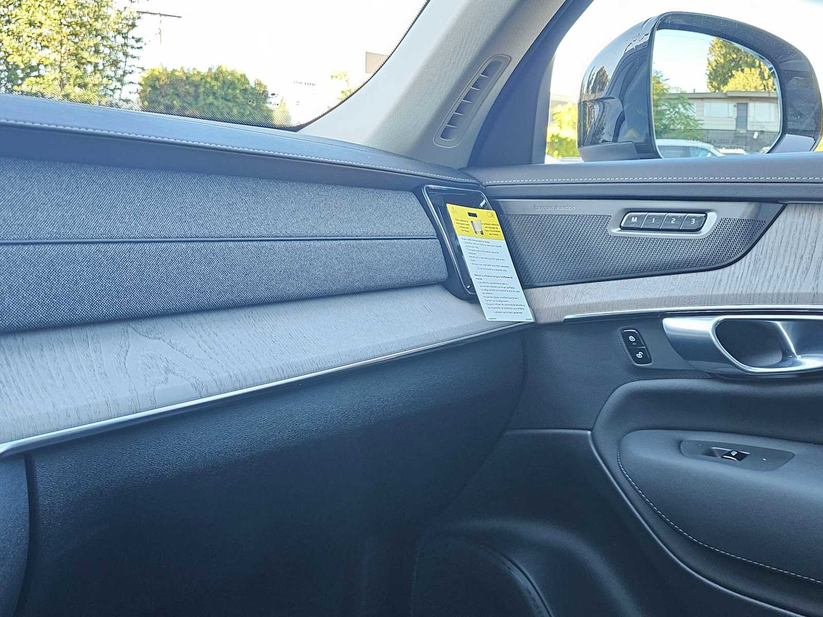 New 2026 Volvo XC90 B6 Ultra w/ Protection Package image 27