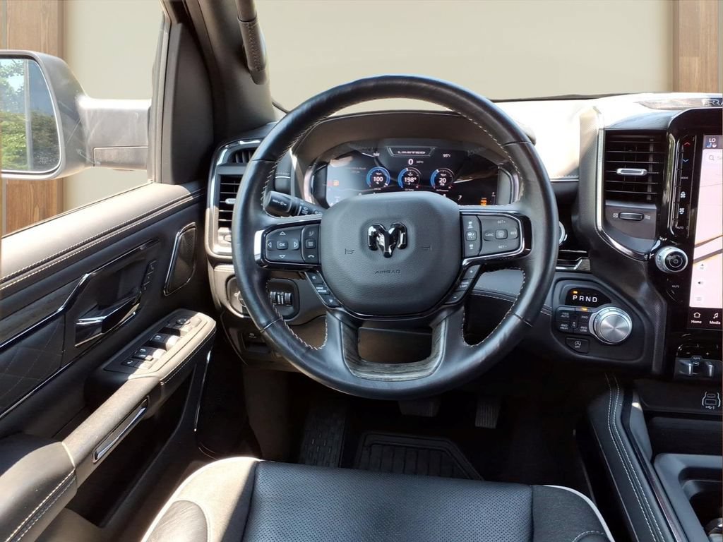 Used 2025 RAM 1500 Limited AWD/4WD image 23