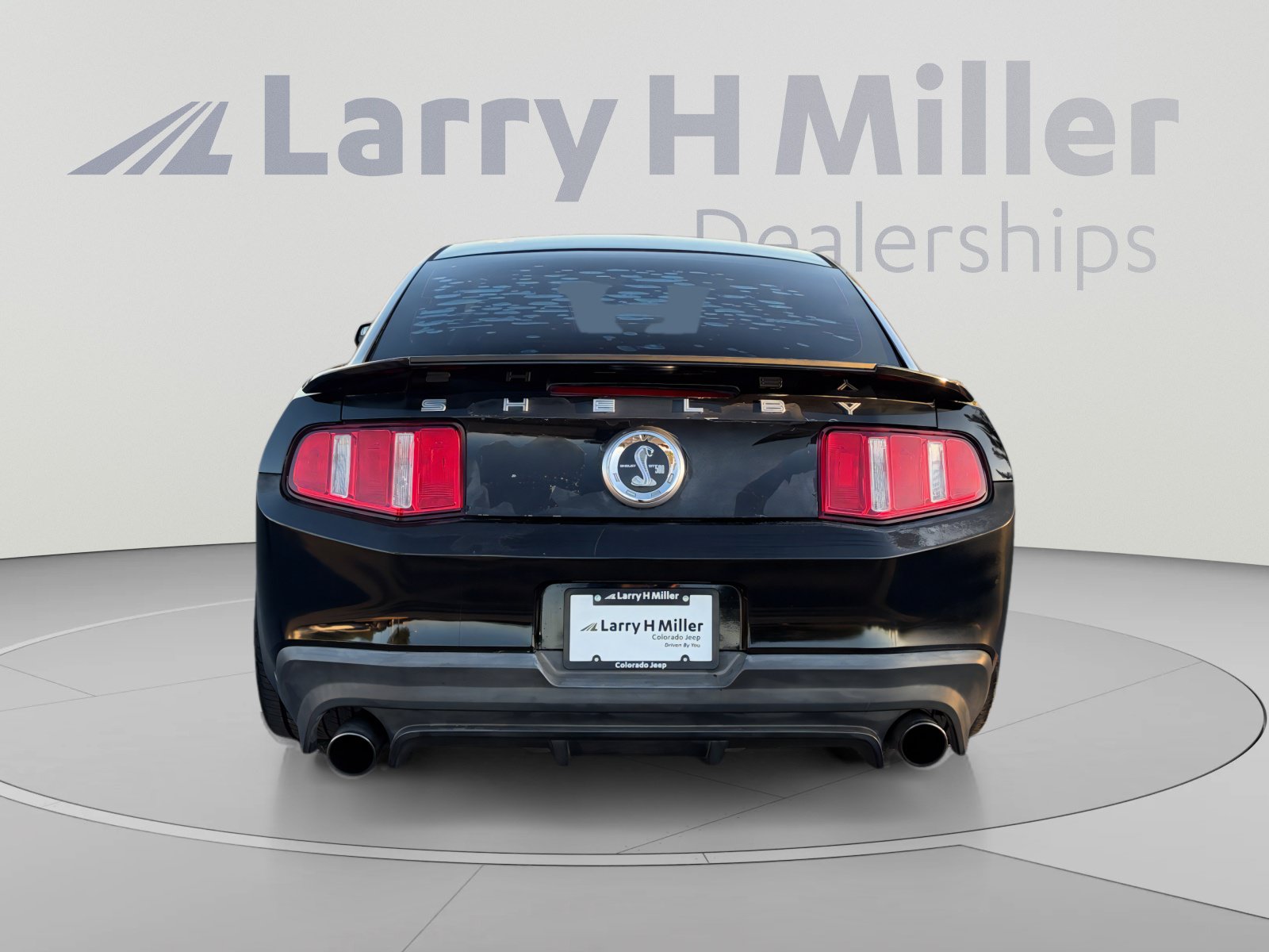 Used 2012 Ford Mustang Shelby GT500 w/ SVT Performance Pkg RWD image 4