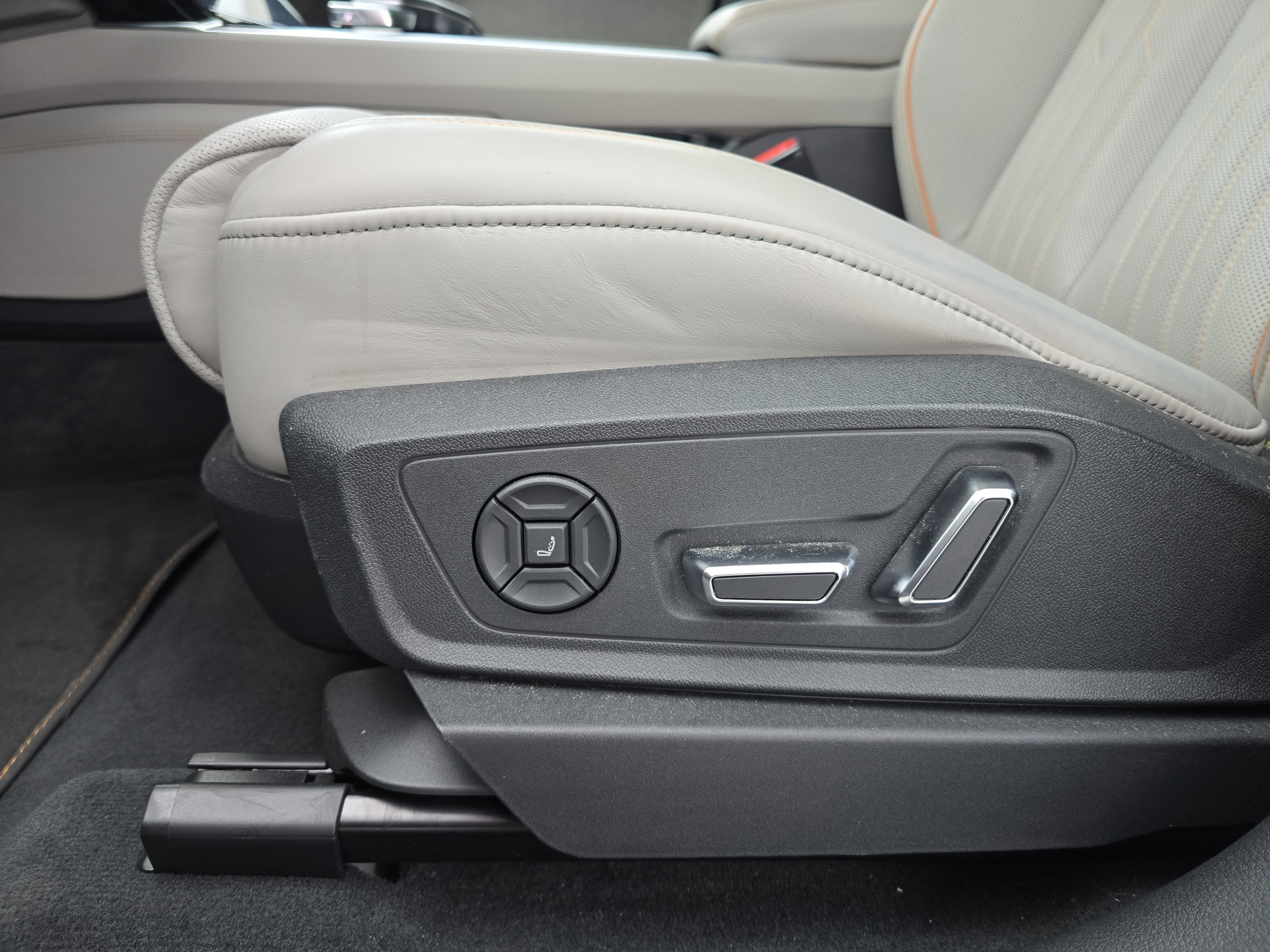 Used 2023 Audi e-tron Chronos w/ Chronos Package image 57