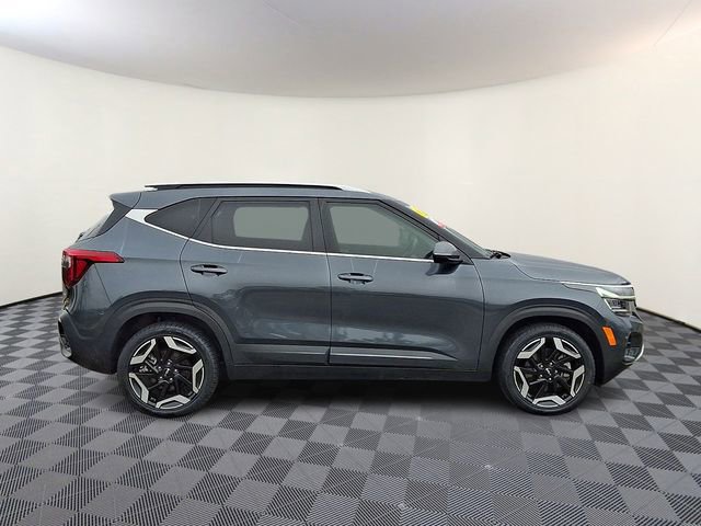Certified 2024 Kia Seltos SX w/ SX Sunroof Package image 10