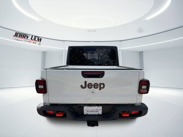 Used 2025 Jeep Gladiator Mojave w/ Convenience Group image 5
