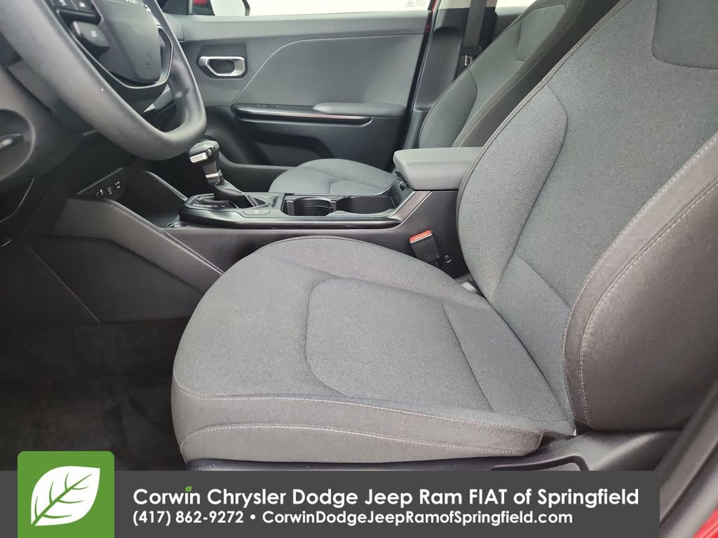 Used 2025 Kia K4 FWD image 19