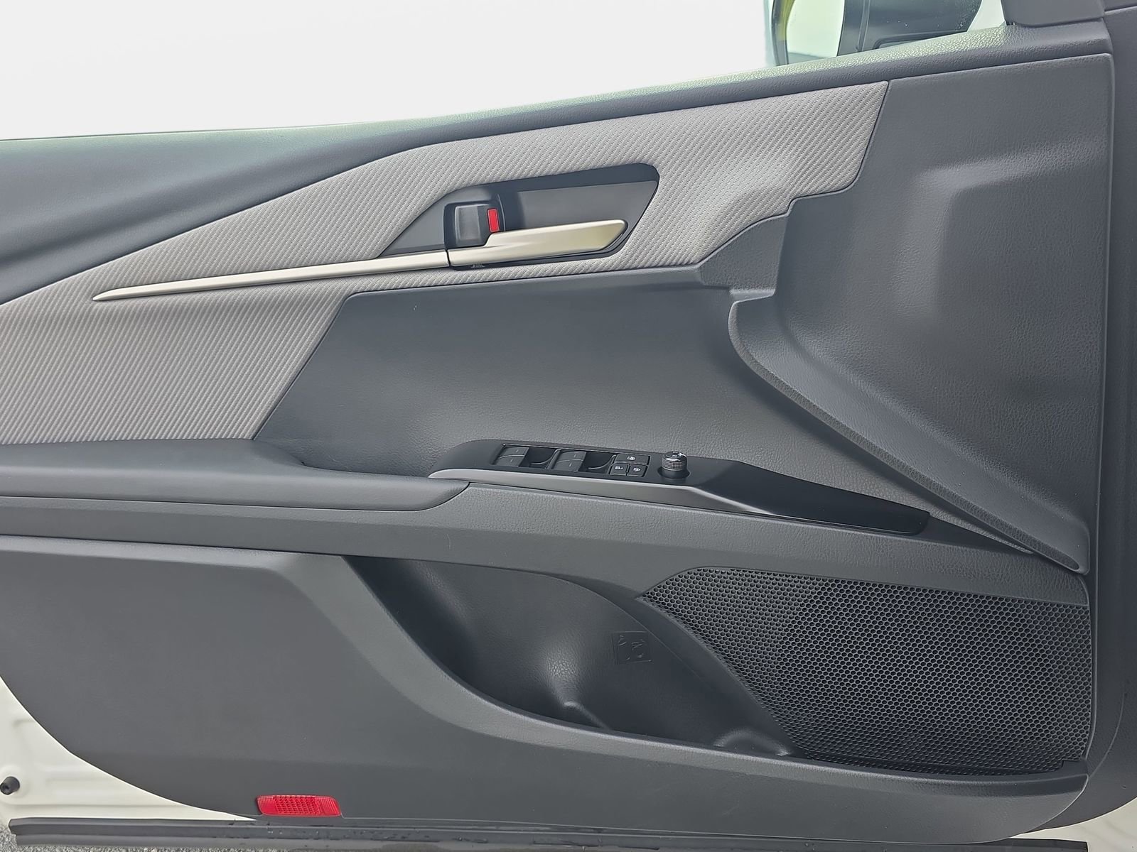 Used 2025 Toyota Camry SE w/ Multimedia Upgrade Package image 26