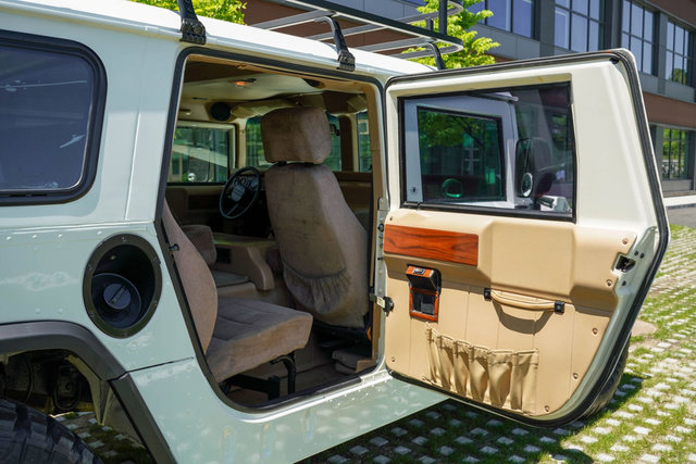 Used 1995 HUMMER H1 4-Door Wagon image 63