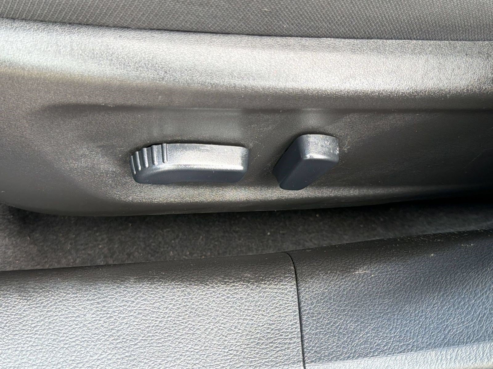 Used 2024 Nissan Altima 2.5 SV FWD image 13